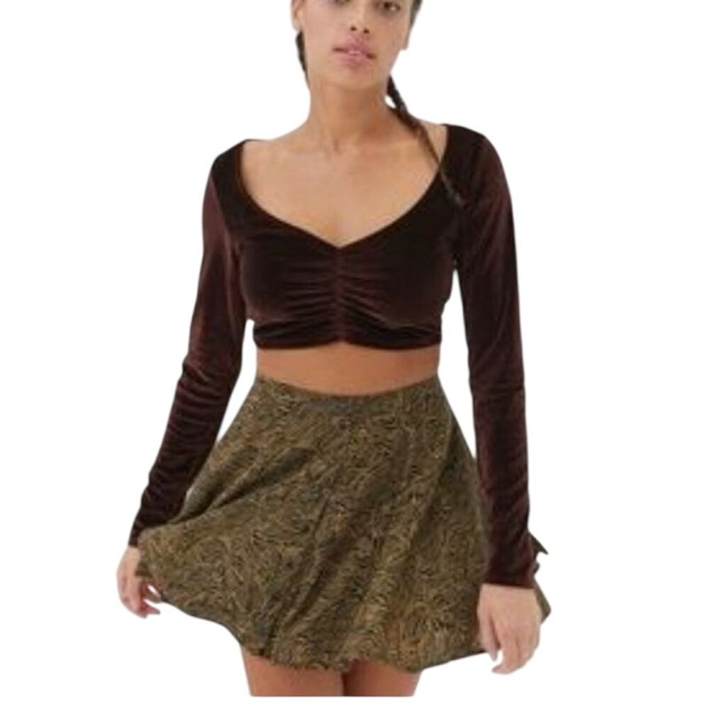 UO Retro Babydoll Crop Ribbed Knit Top M Chocolate Brown Velvet M Ruched Earthy